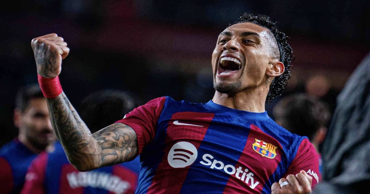 برشلونة ينقض على لاس بالماس "المنقوص" برأسية مُحكمة لرافينيا