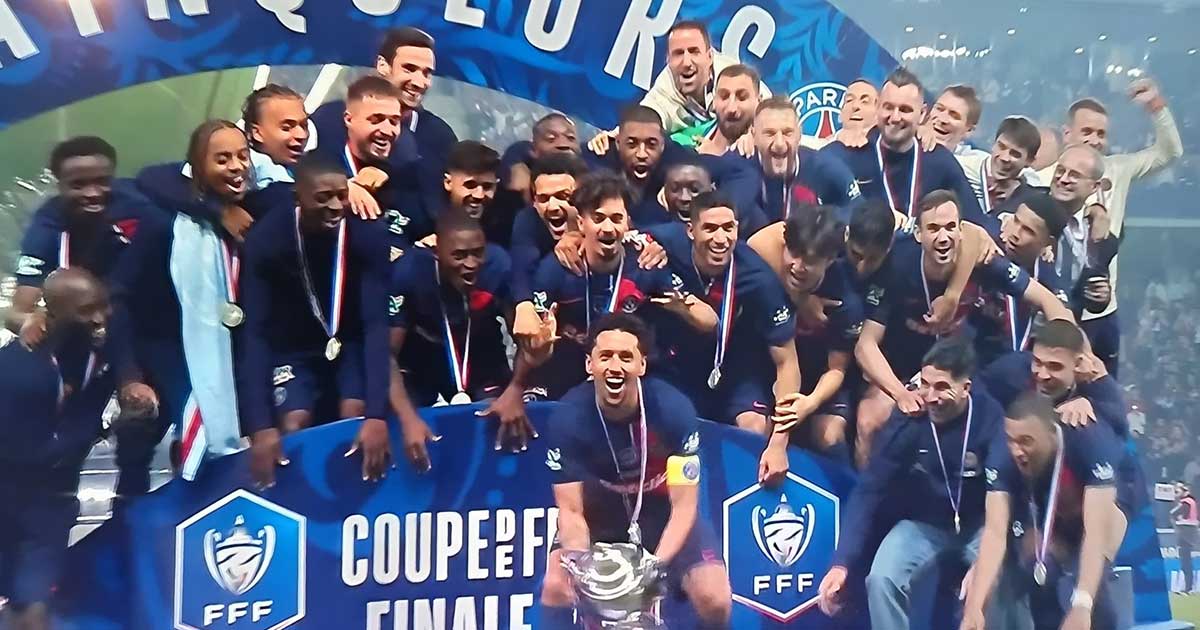 باريس يتوج بكأس فرنسا أمام ليون في آخر ظهور لمبابي